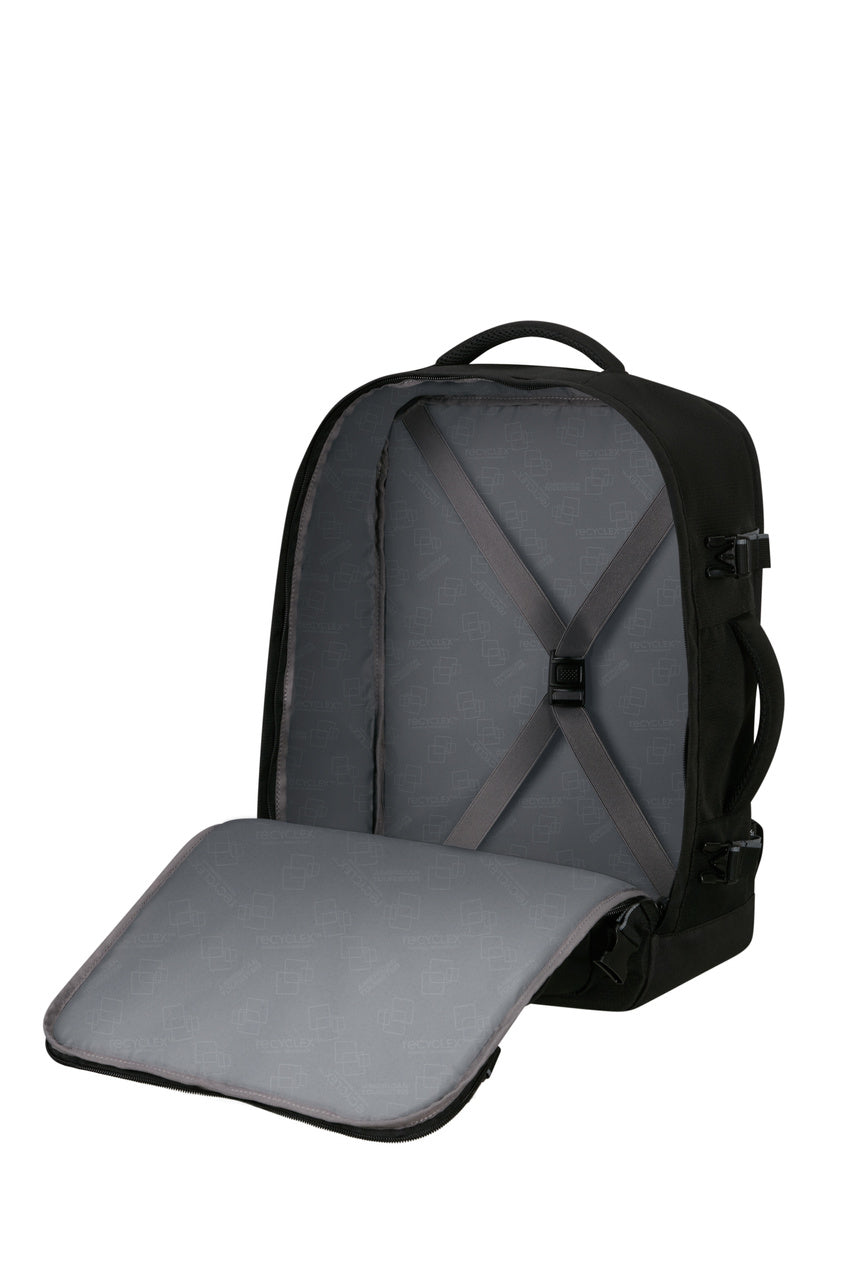 Plecak American Tourister Take2Cabin M czarny – wnętrze