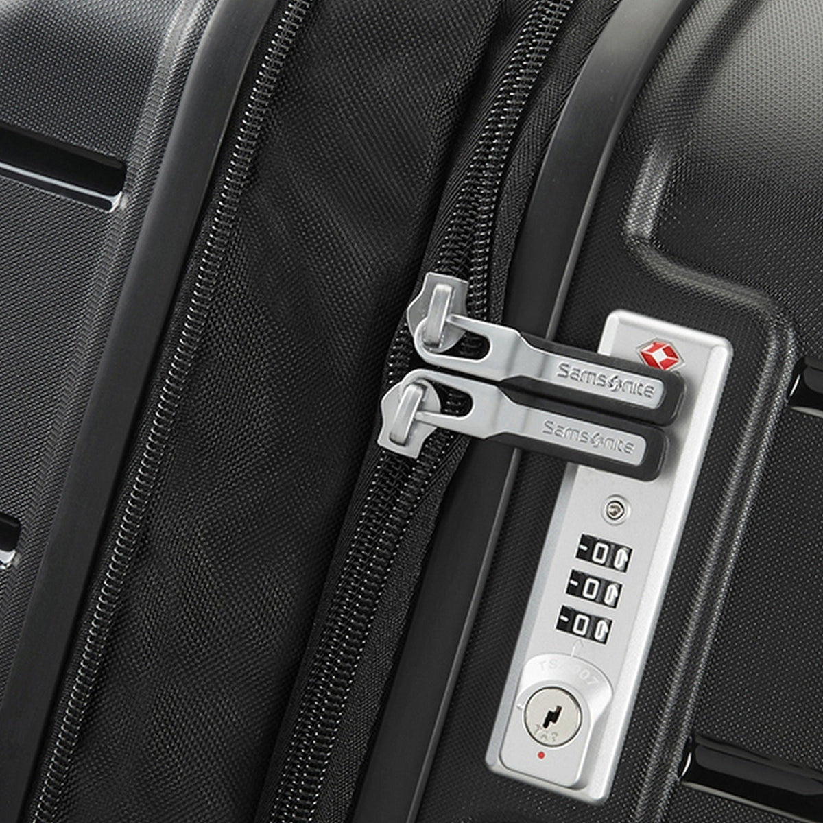 Walizka Samsonite Flux 75 cm Black